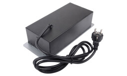 Elektrická zásuvka 3x 230V Francouzská stříbrná 